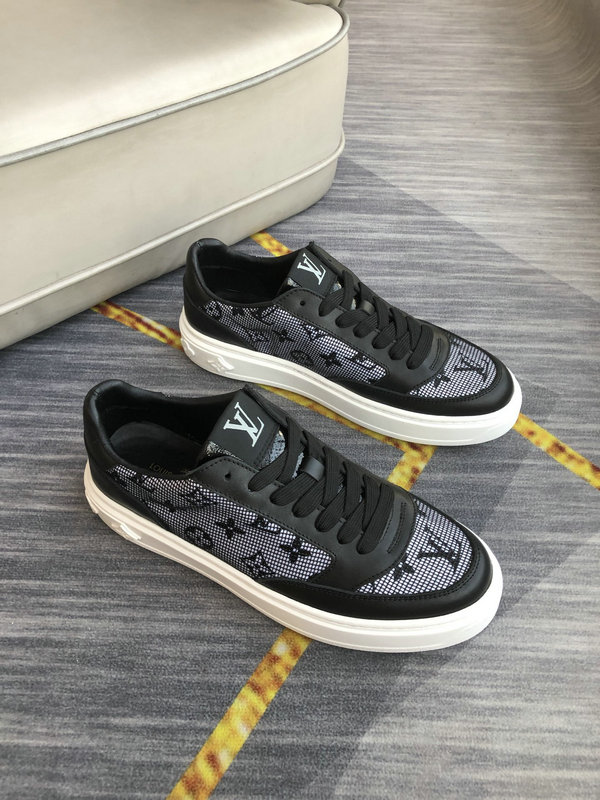 men LV shoes-287
